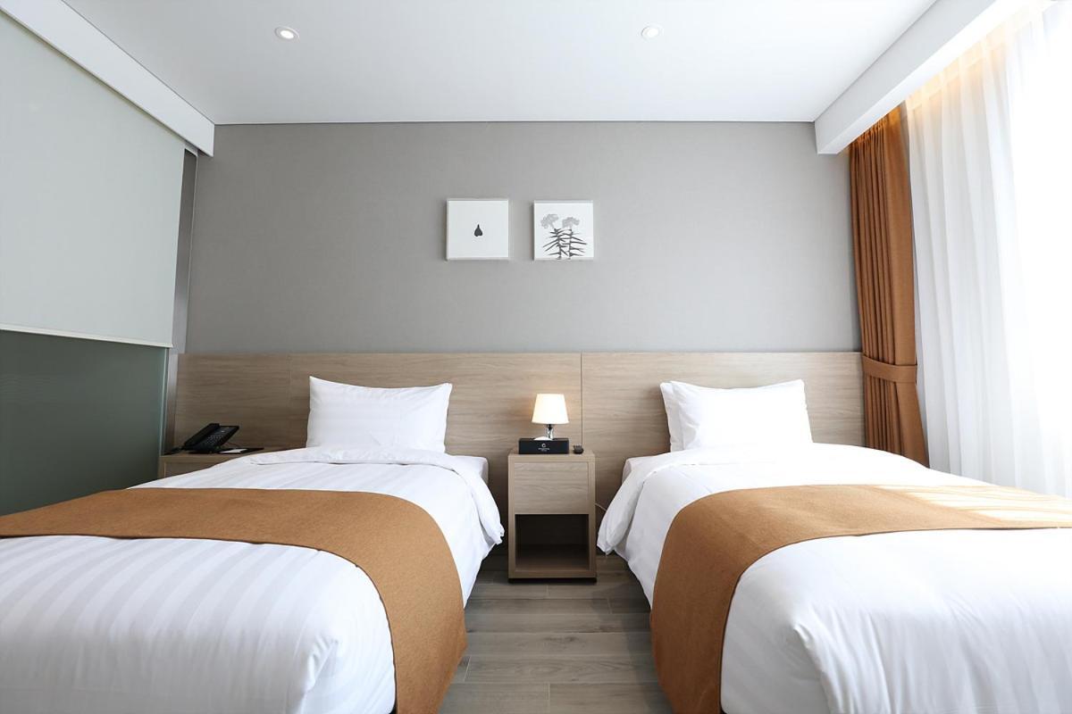 Gangneung City Hotel מראה חיצוני תמונה