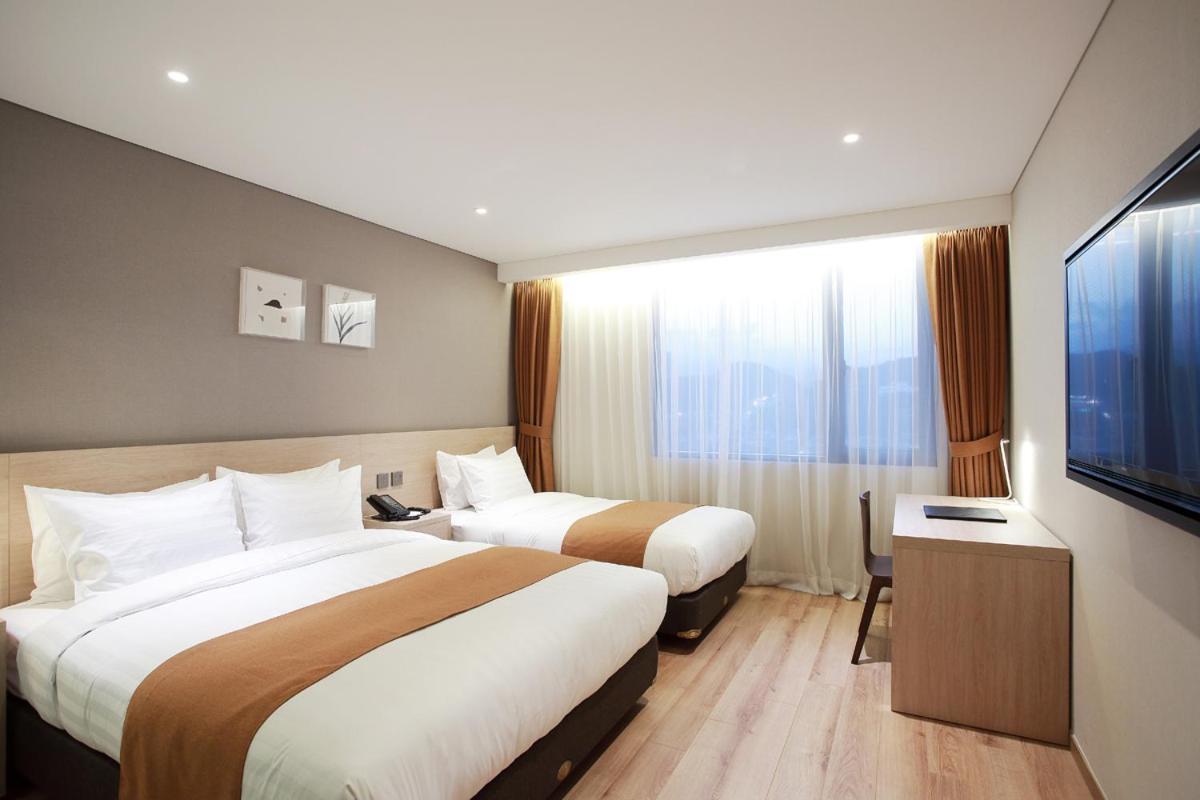 Gangneung City Hotel מראה חיצוני תמונה