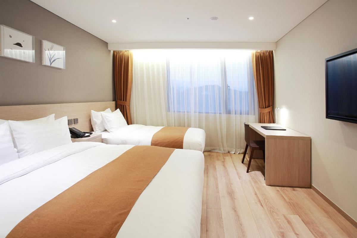 Gangneung City Hotel מראה חיצוני תמונה